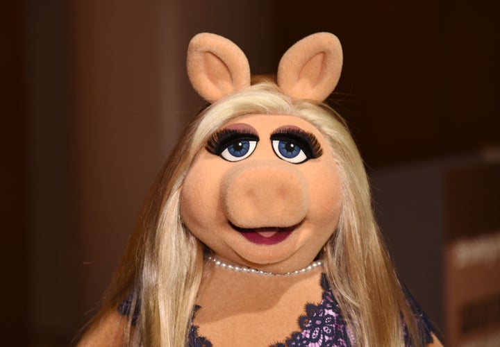 Miss Piggy's eyelashes are on fleek. 