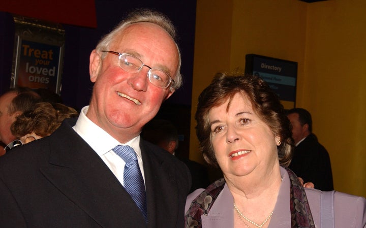 Irish actor Frank Kelly and his wife, Bairbre, at the 2003 premiere of his film "Evelyn" in Dublin.