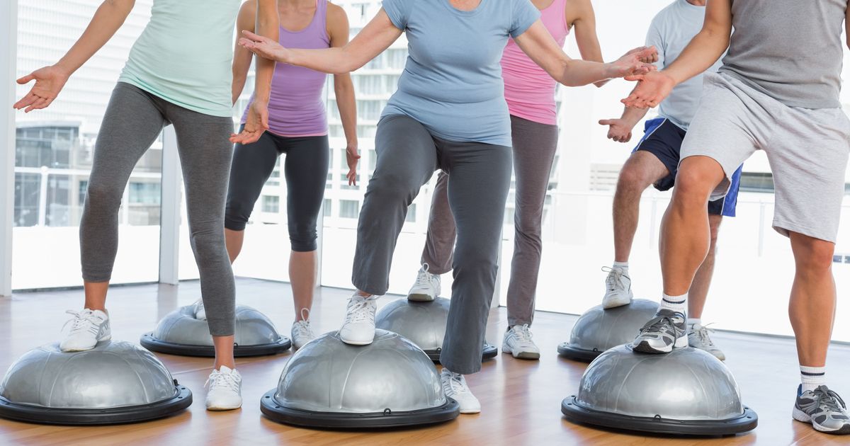 Физическая активность при остеопорозе картинки. Картинки людей занимающихся делом. Уровень стоковые фото. Live longer for exercise.