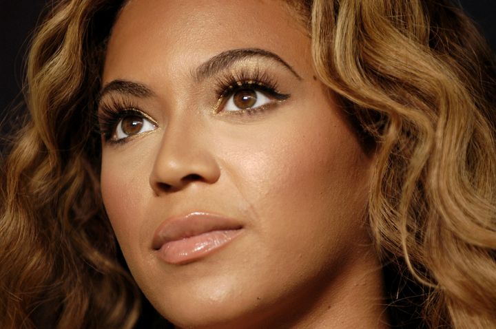 Beyoncé is known to give her natural lashes a boost with mink lash extensions.