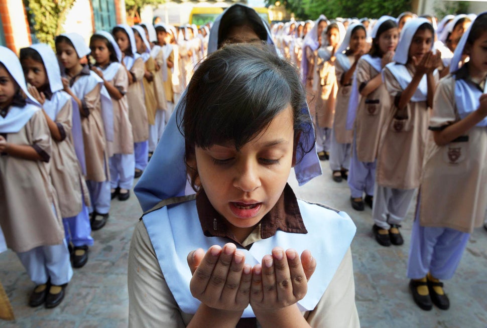 60 Stunning Photos Of Girls Going To School Around The Globe Huffpost