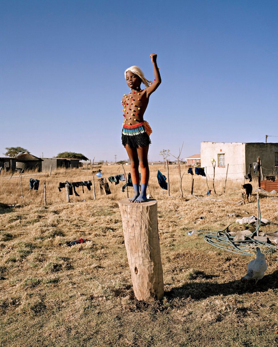 “Zulu Kids” from the series, <em>Power. </em>Namsa Leuba, 2014. Fiber pigment on Dibond
