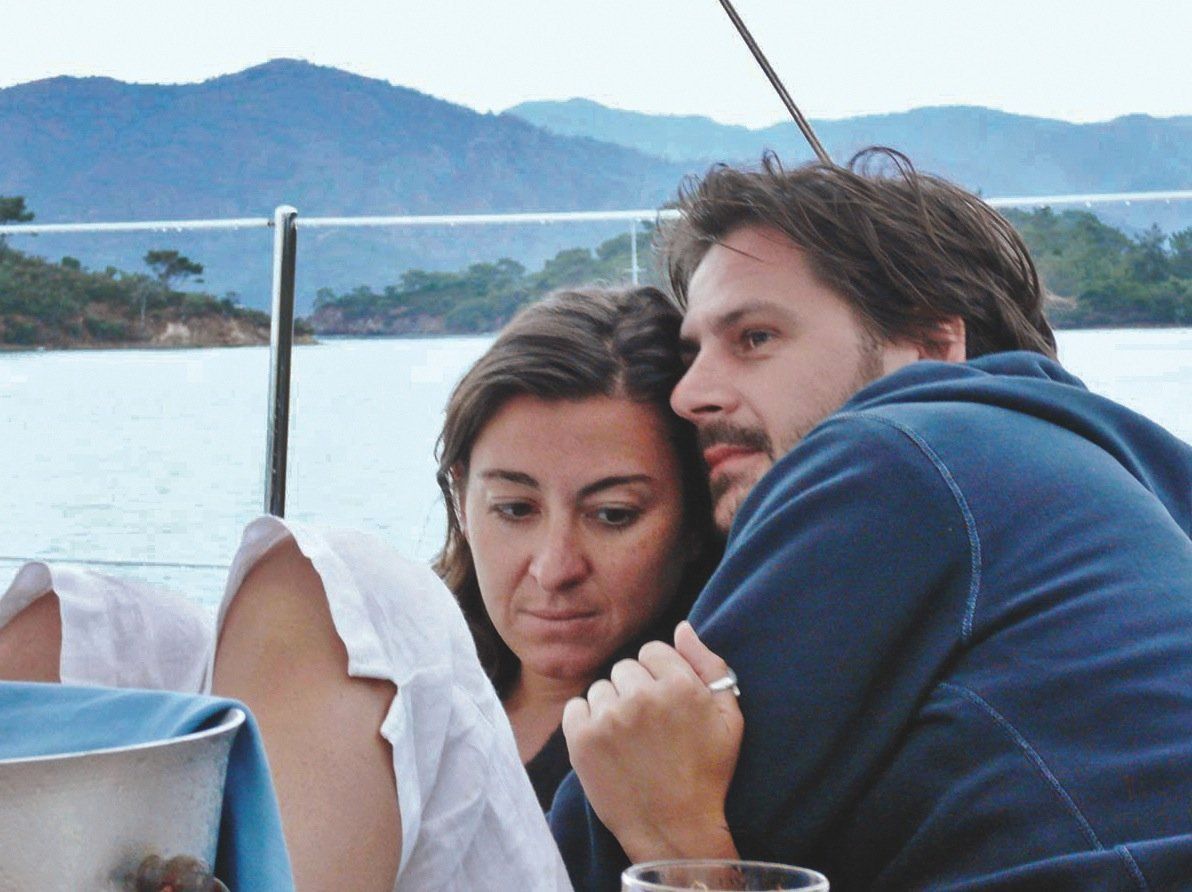 Addario and her husband Paul at the Turkish coast in 2007.