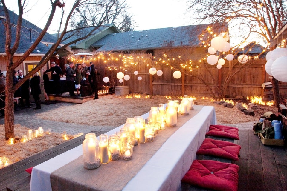 19 Charming Backyard Wedding Ideas For Low Key Couples Huffpost Life