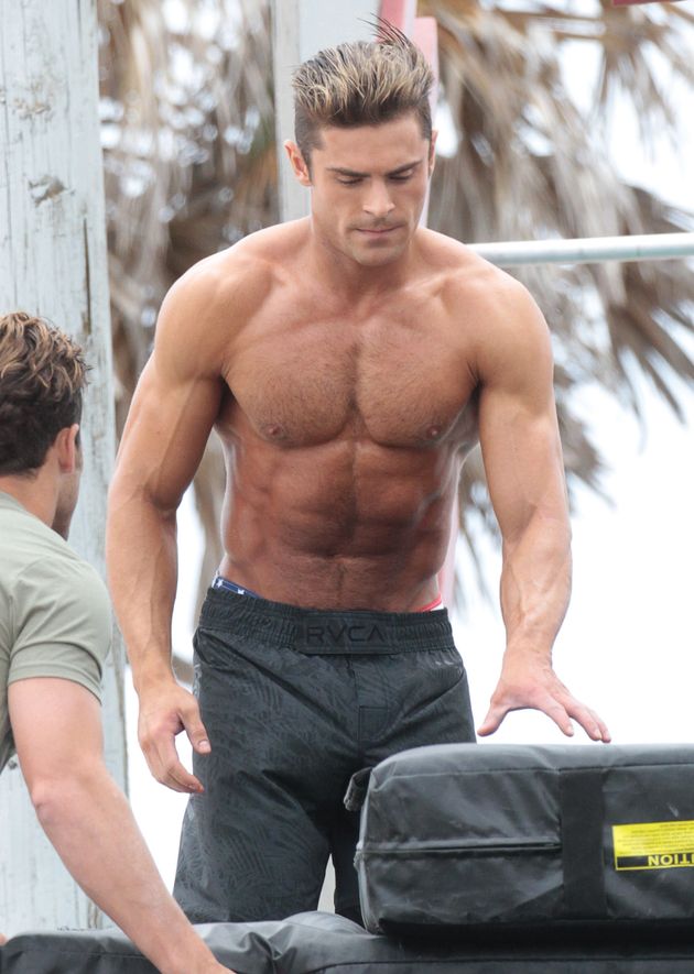 Zac Efron Shows Off His Six Pack On The Set Of The ‘baywatch Movie 