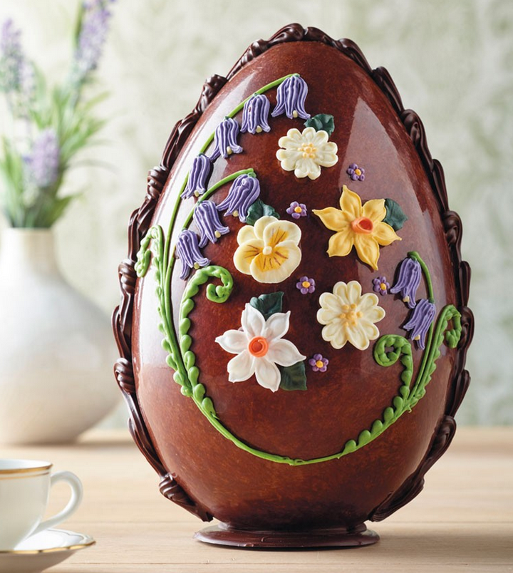 How beautiful is this Easter egg?