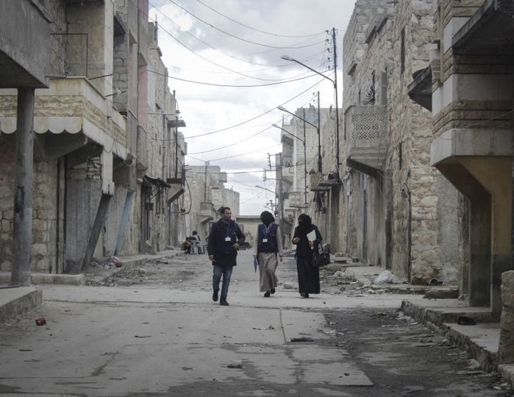 Community health workers for IDA's nutrition program in Aleppo Pediatric Hospital perform field screenings to identify malnourished children in the poorest neighborhoods of war-ravaged eastern Aleppo.