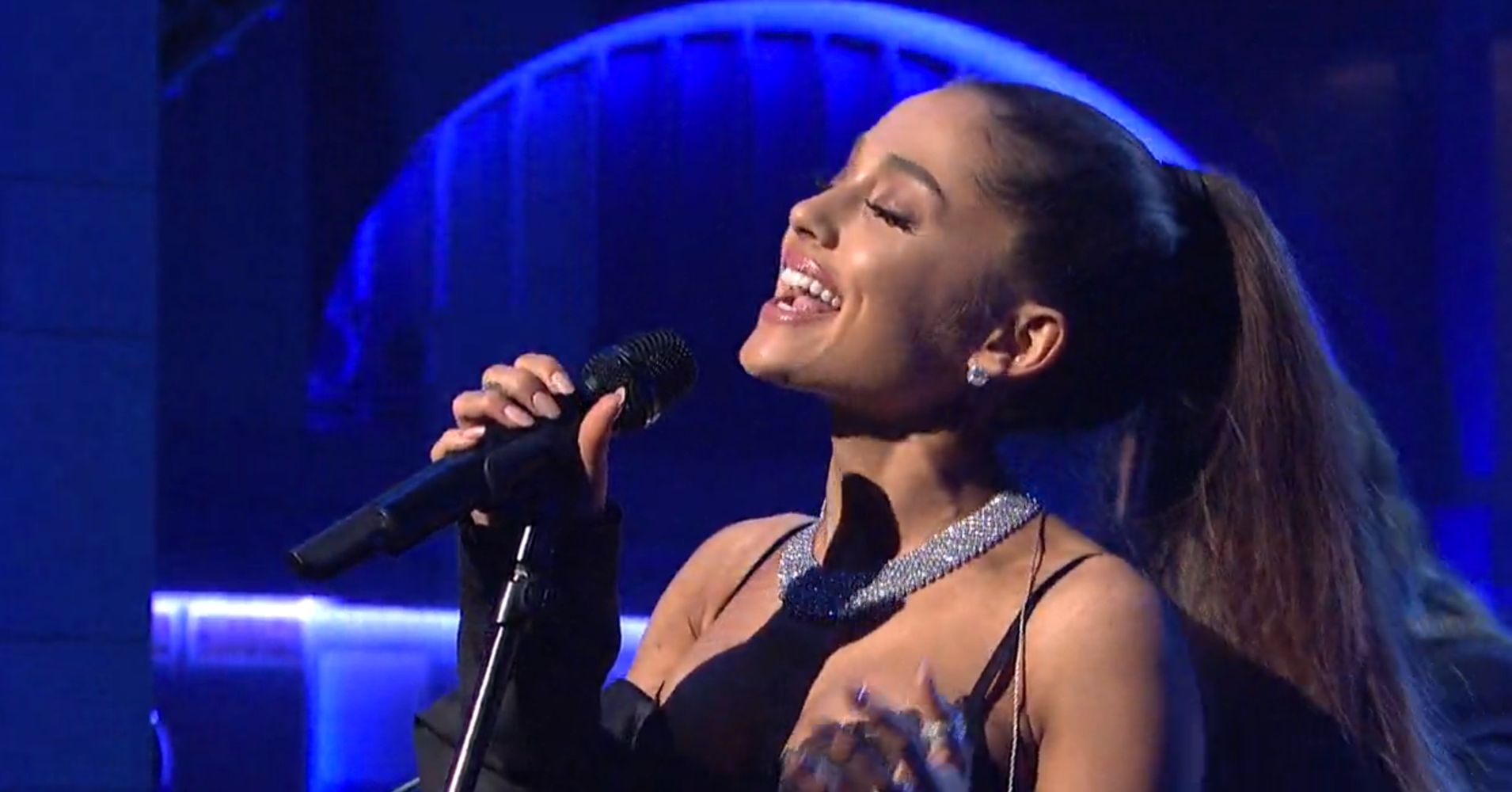 Ariana Grande Unleashes Her Inner Dangerous Woman During Snl 
