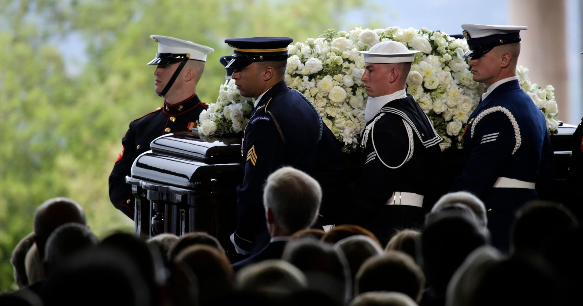 At The Funeral Of Nancy Reagan A Politically Divided America Came Together Huffpost 7835