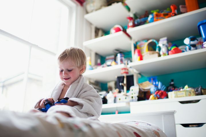 The majority of children left home alone were under 10 years old