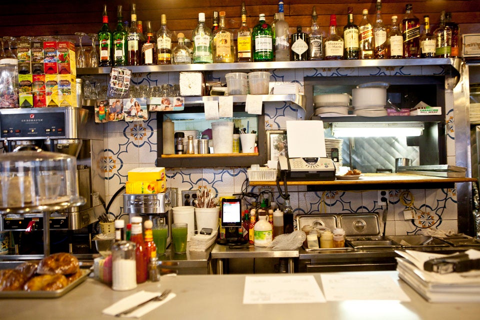 The Disappearing Charm Of New York City's Diners, Captured In Photos