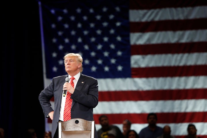 Following violent clashes between fans of Republican candidate Donald Trump and anti-Trump protesters in Chicago on Friday, a