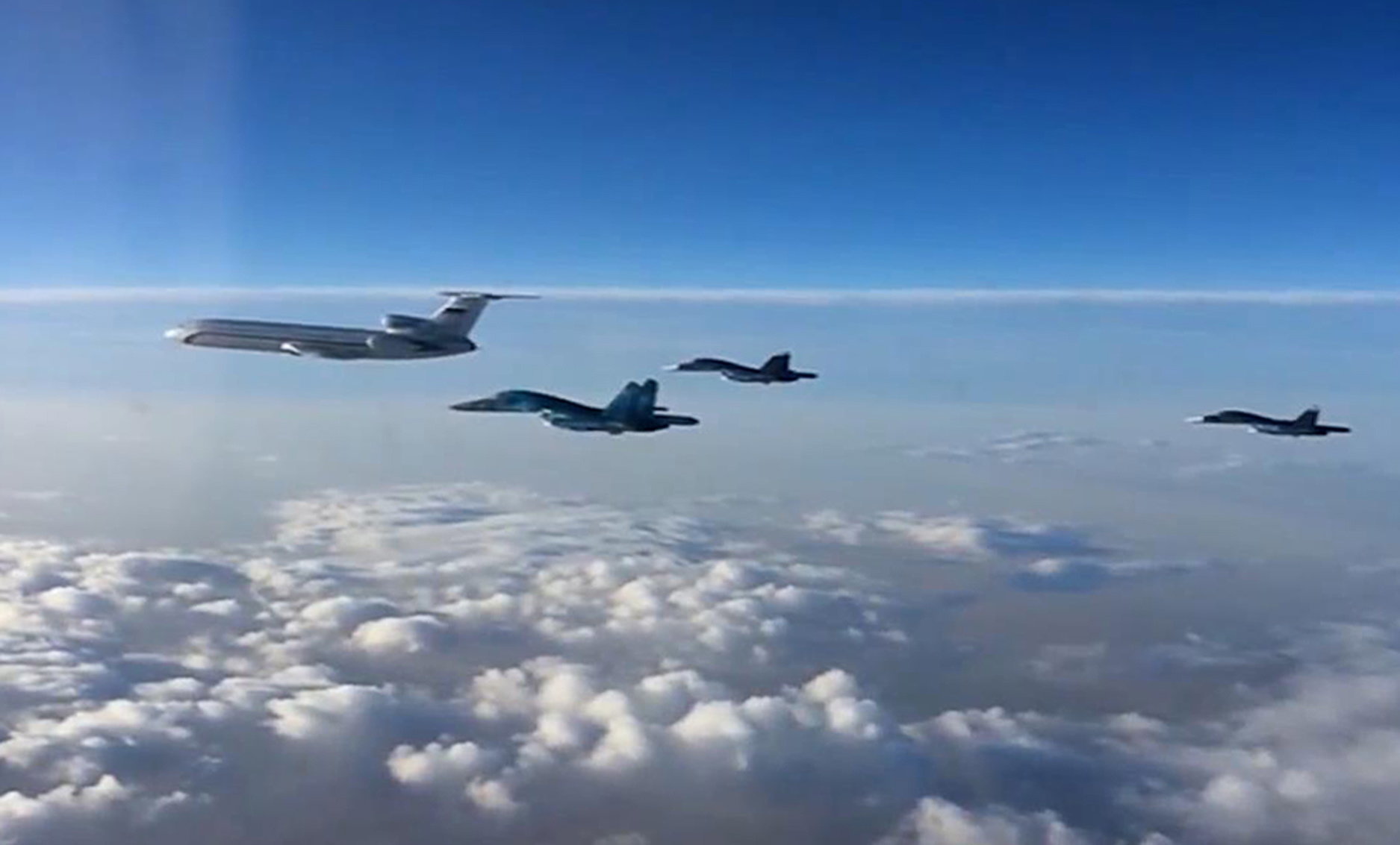 First Russian Planes Leave Syria | HuffPost