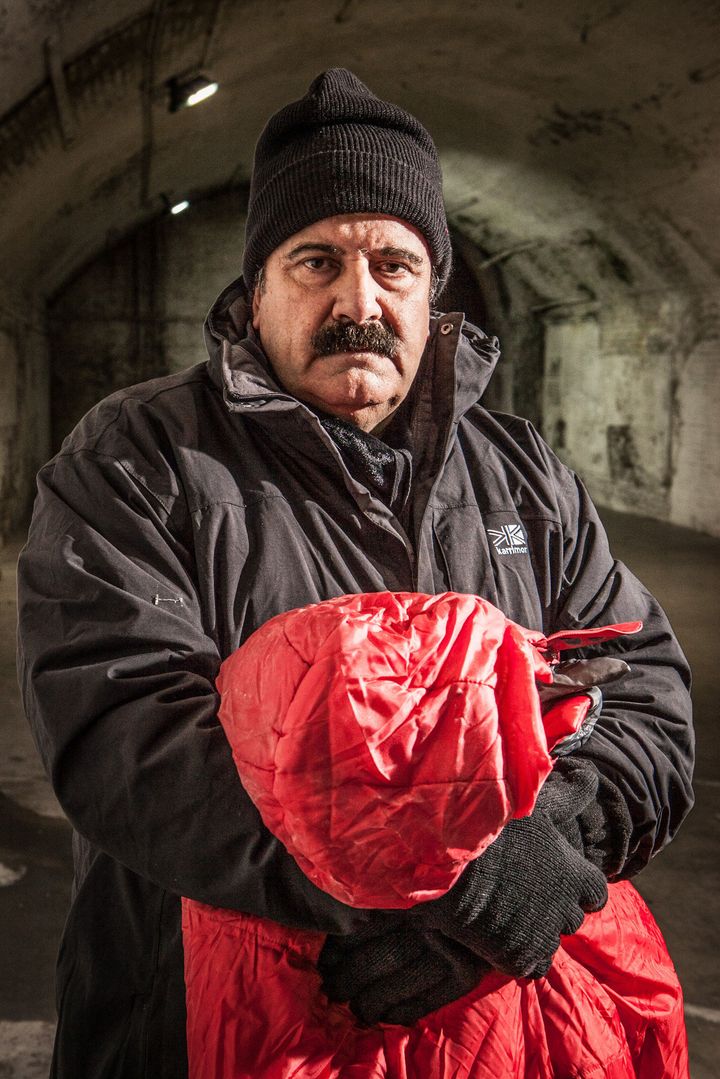 <strong>Willie Thorne's experiment with homelessness has met with criticism</strong>