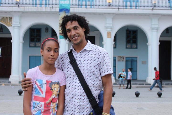 Local painter Eliazar Jiménez Luztonó welcomed Obama’s changes, but would like to see the Cuban governmen