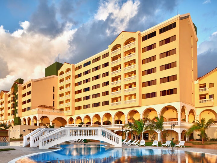 The Hotel Quinta Avenida, a business hotel in the city's upscale Miramar neighborhood, will soon be Sheraton Four Points hote