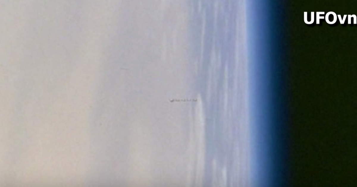 Alien Hunters Want NASA To Explain This 'Formation Of UFOs' | HuffPost ...