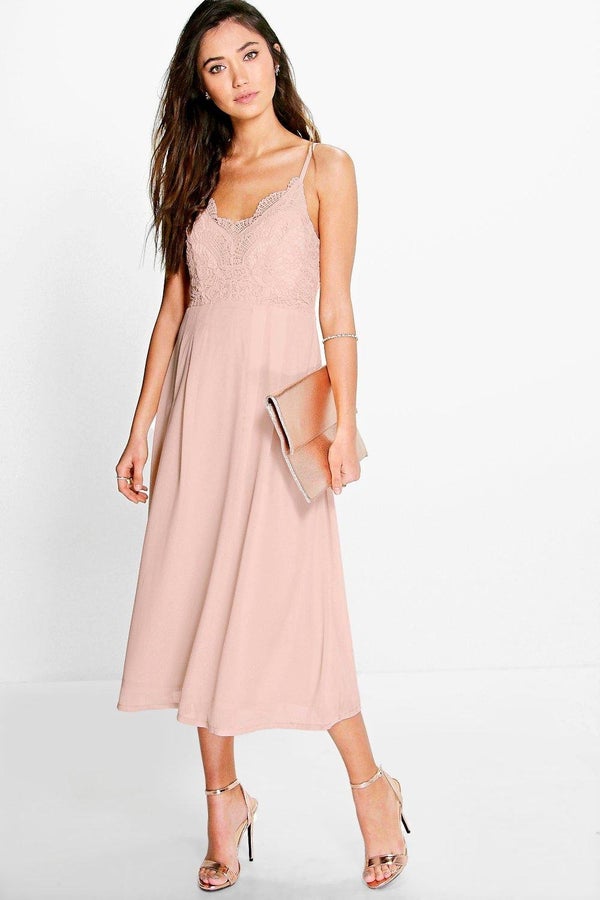 Hand Tested Promo Codes Missguided are a female fashion brand that want to empower women and encourage them to be confident in themselves and their clothes. They're all about bold fashion, fresh looks and femininity and have taken their brand global in a short time.