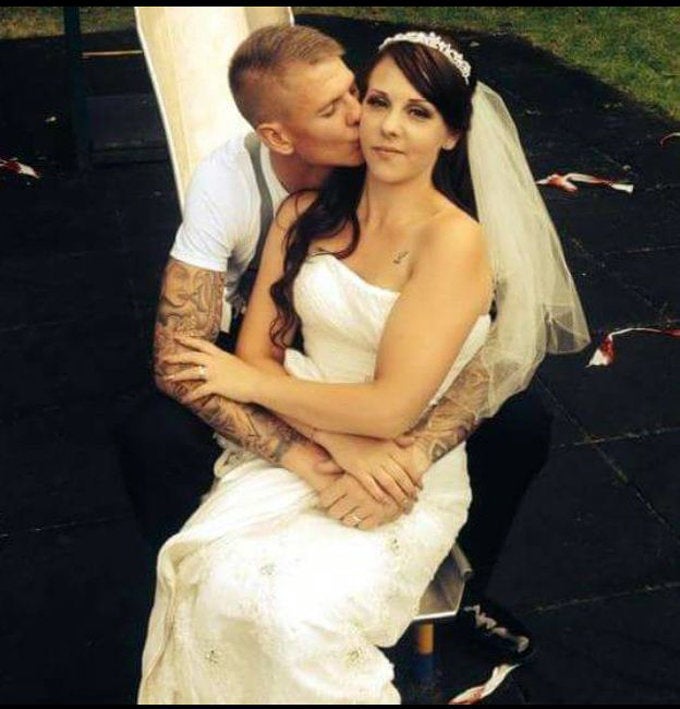 Gemma Wood and her husband Karl on their wedding day, shortly before she was diagnosed with cancer