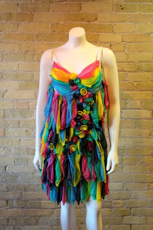 prom dress made of condoms A dress made of condoms! Runway