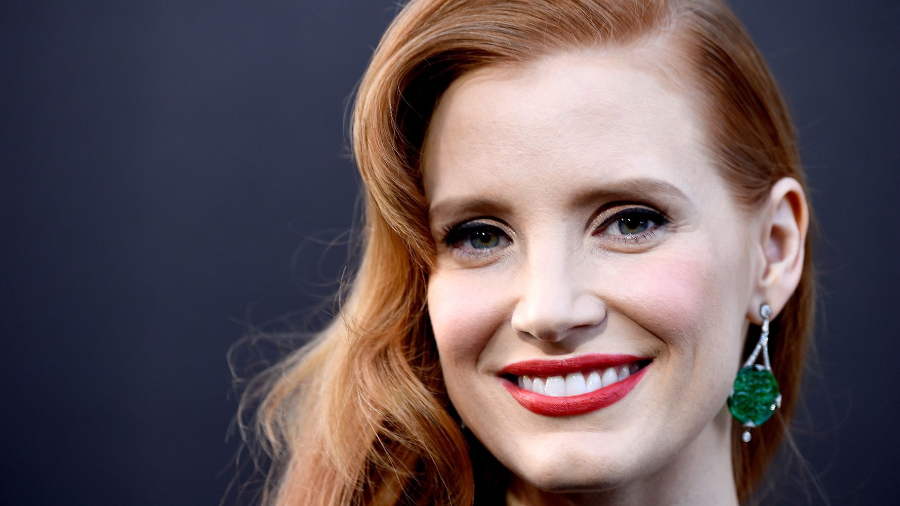 Jessica Chastain Breaks All The Redhead Beauty Rules (And Looks Amazing ...