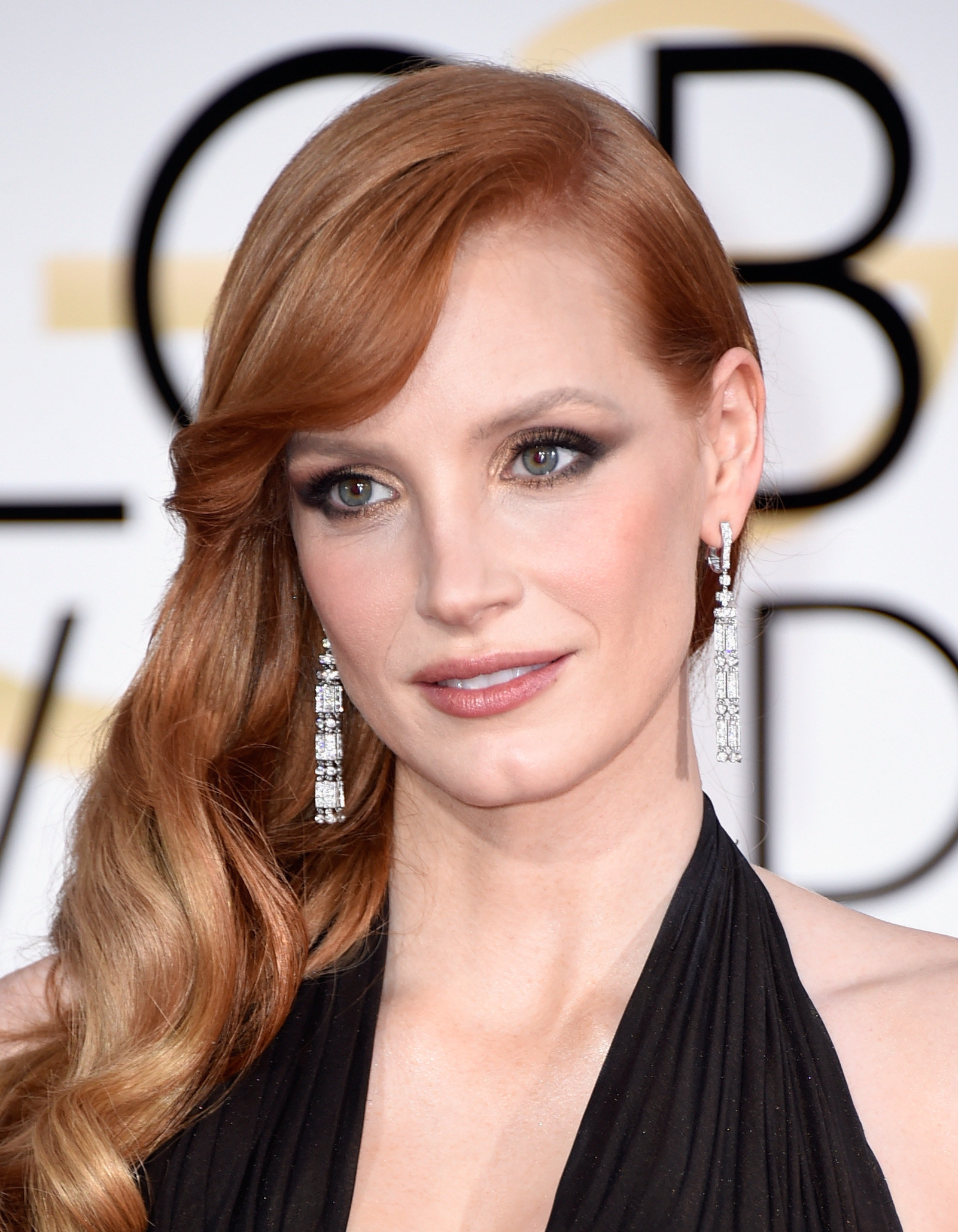 Jessica Chastain Breaks All The Redhead Beauty Rules And Looks Amazing Huffpost