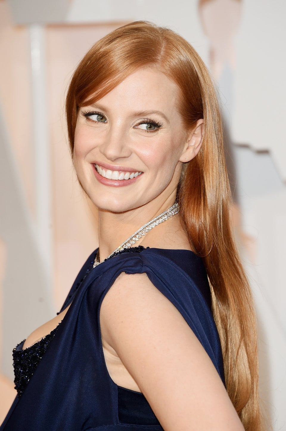 Jessica Chastain Breaks All The Redhead Beauty Rules And Looks Amazing Huffpost Life