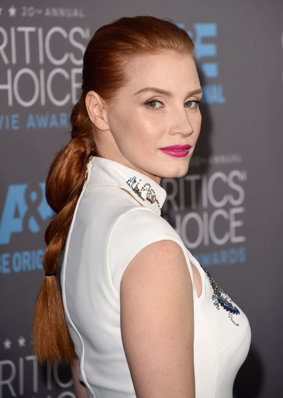Jessica Chastain Breaks All The Redhead Beauty Rules And Looks Amazing Huffpost Life