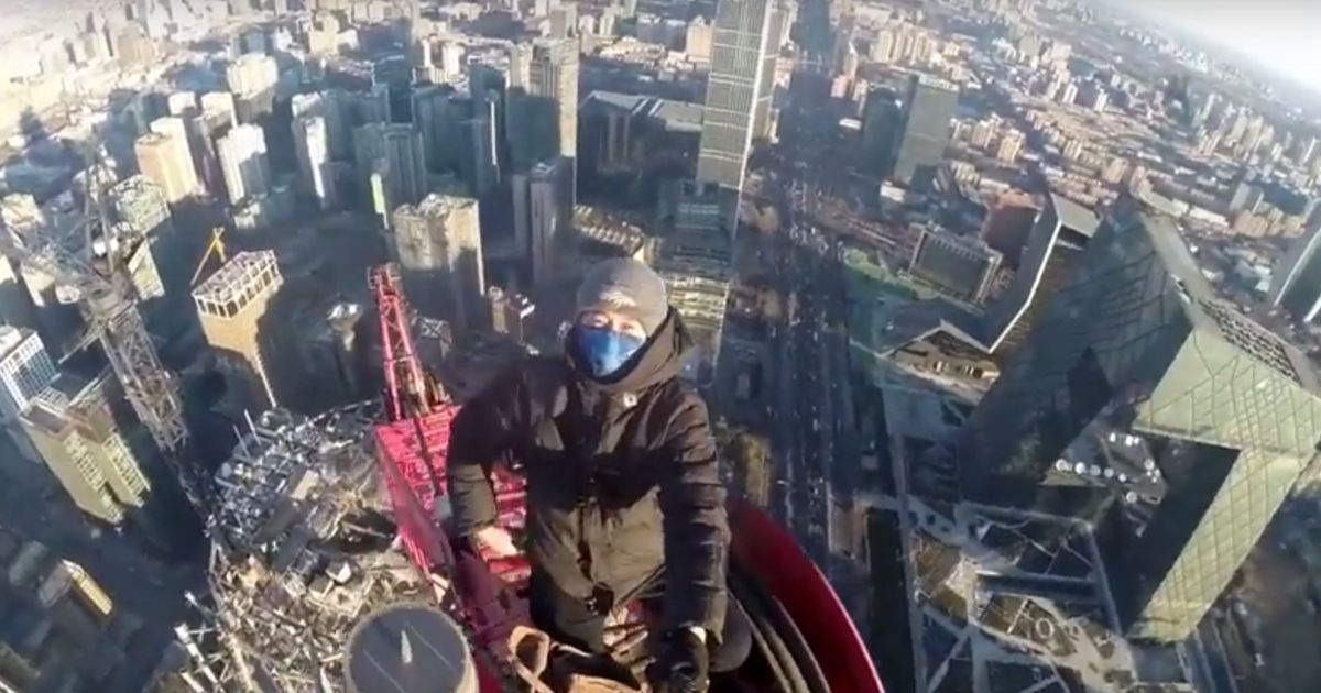 Don't Watch This 'Rooftopper's' Stunt If You're Scared Of Heights ...