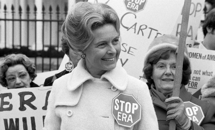 Phyllis Schafly and other activists protested against the Equal Rights Amendment outside the White House in February 1977.