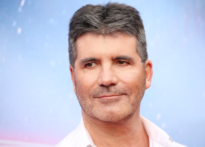 <strong> Simon Cowell</strong>
