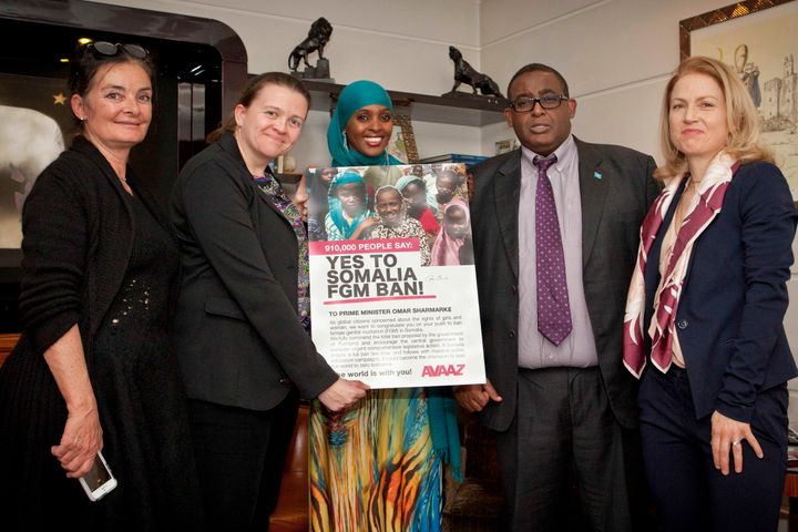 Prime Minister Omar Abdirashid Ali Sharmarke meets with representatives from Avaaz regarding a petition to outlaw female genital mutilation, which collected more than 1 million signatures.