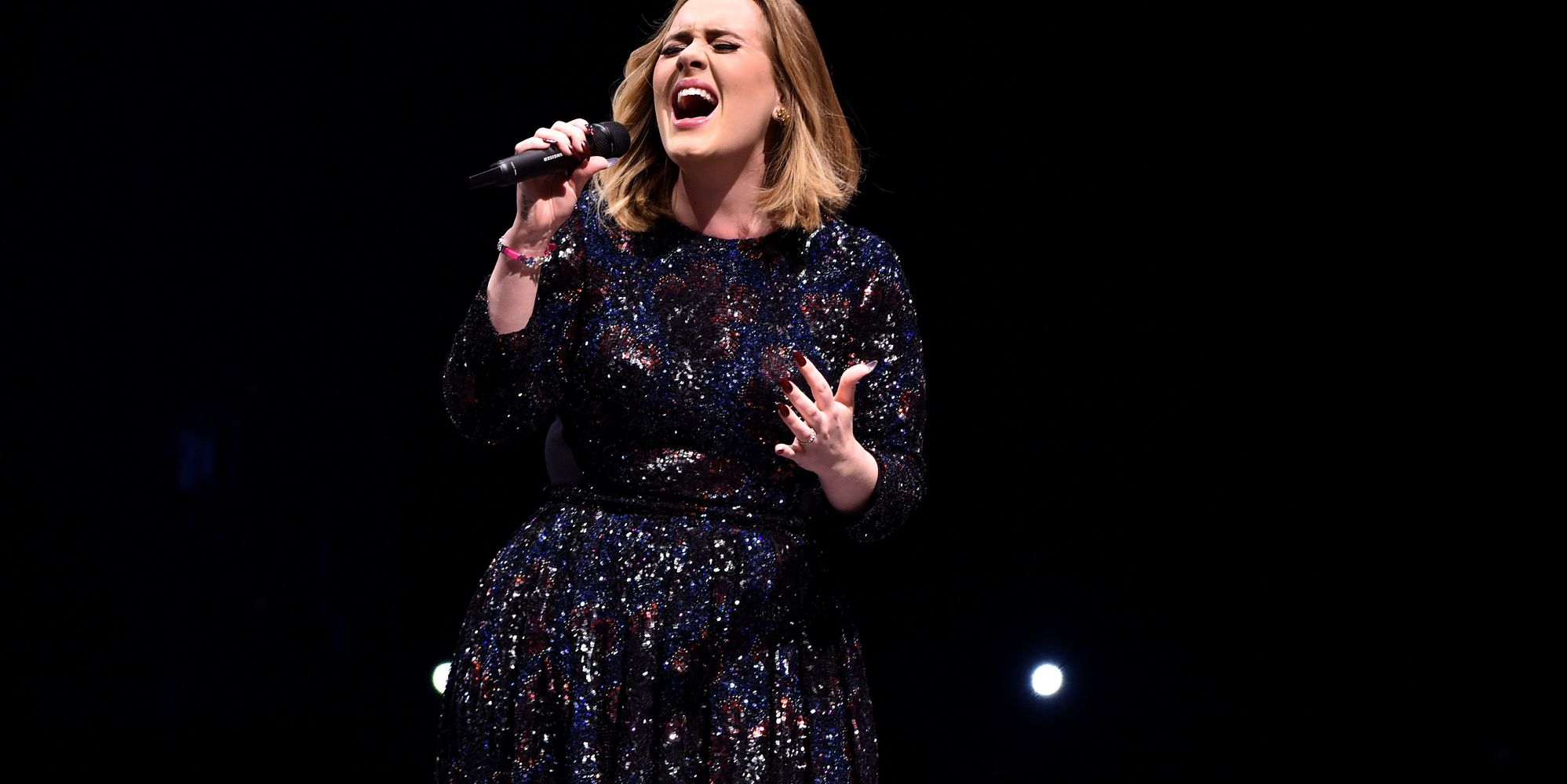 Adele Apologises After Fan Is Injured During Her Glasgow Concert | HuffPost UK