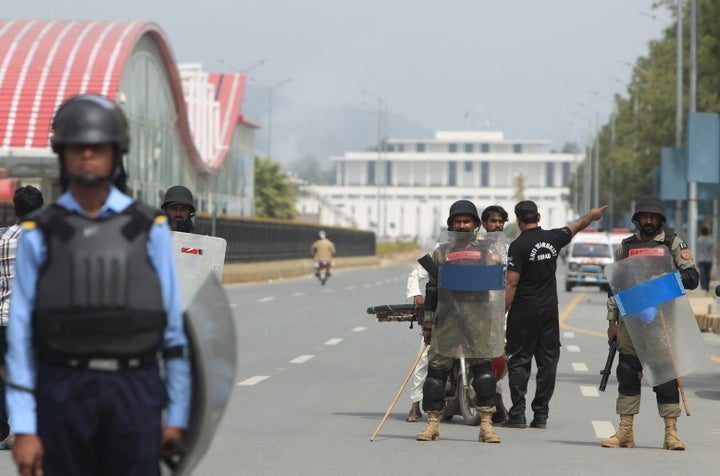 Pakistan will launch a paramilitary crackdown on Islamist militants in the Punjab province after a suicide bombing targe