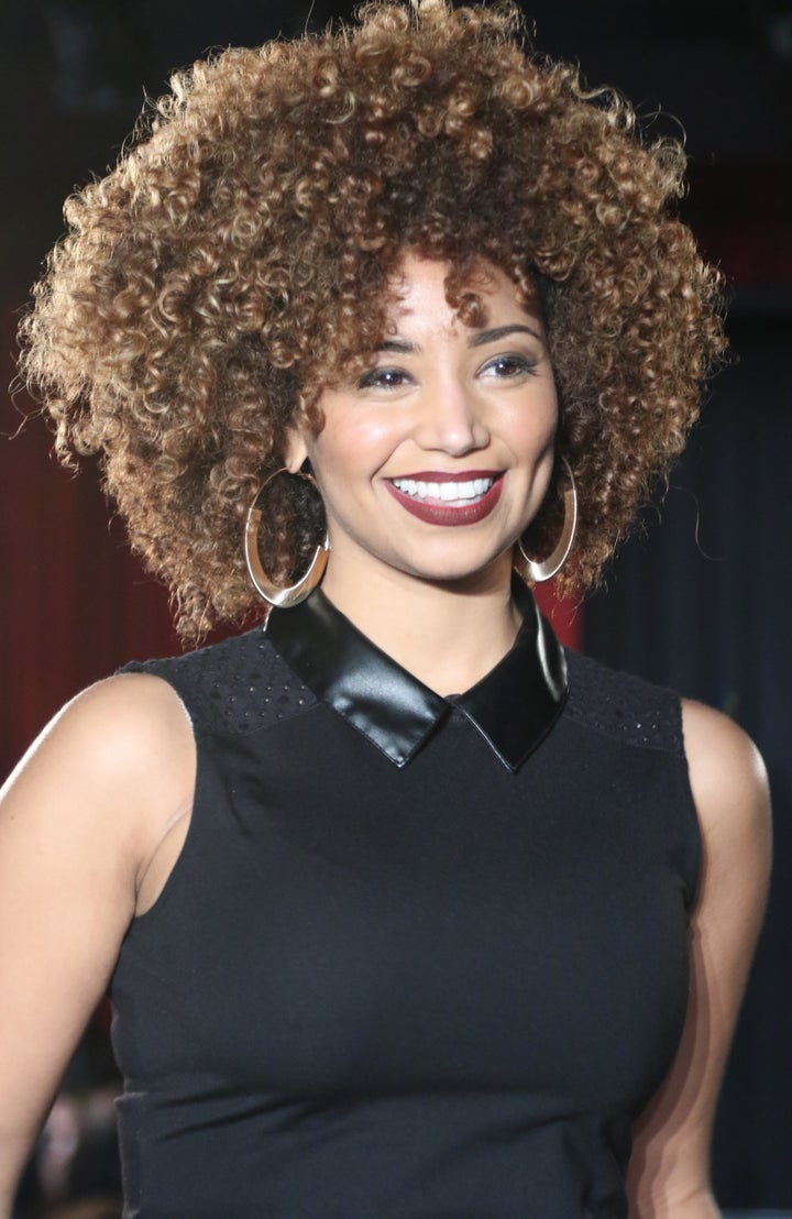 Individuals with rounder faces should keep their curly bangs above the brows.