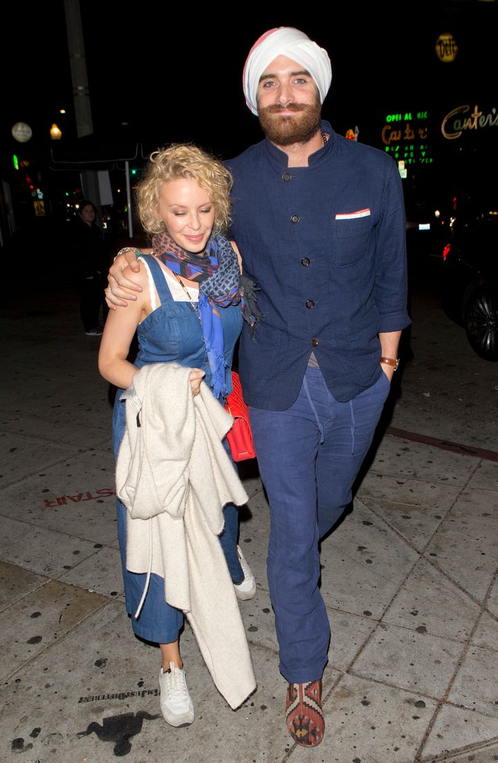 <strong>Kylie Minogue arrived with fiancé Joshua Sasse</strong>
