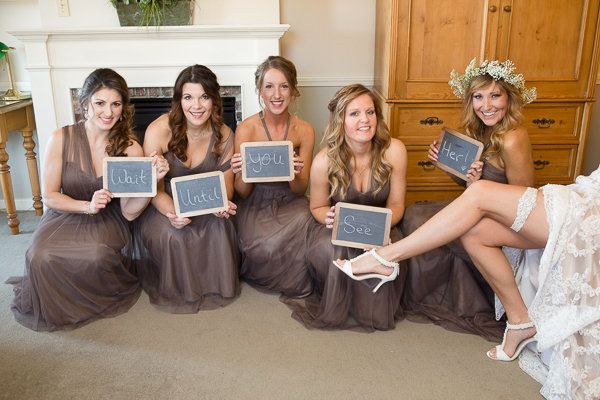 17 Super Fun Photo Ideas For Bridesmaids With A Silly Side Huffpost