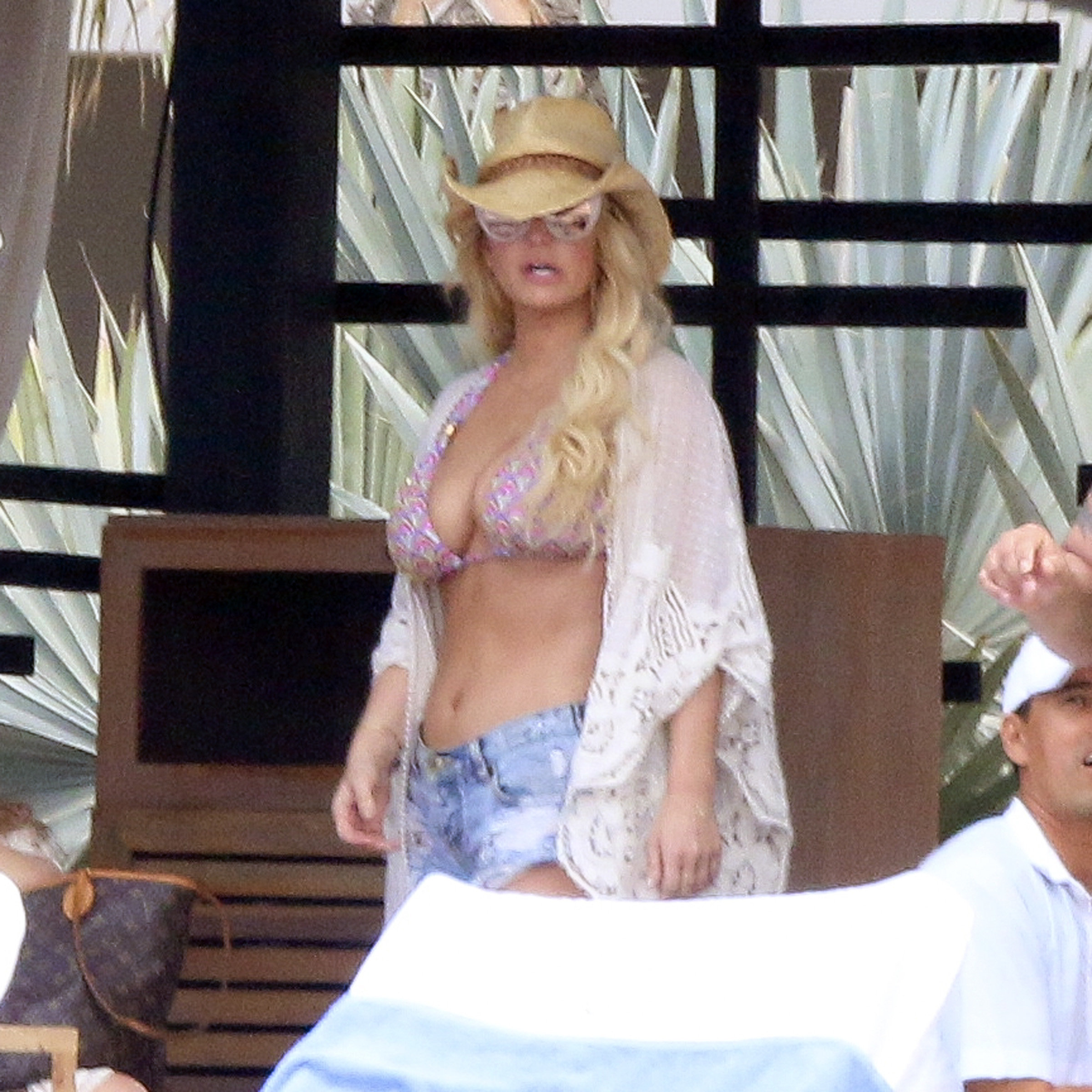 jessica simpson cowgirl hat