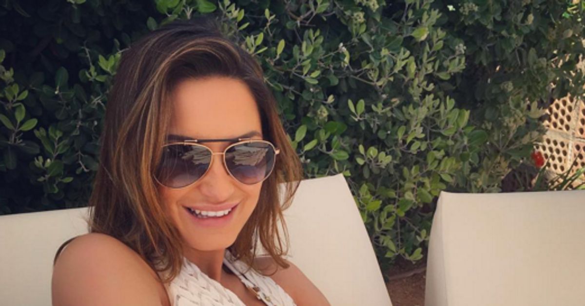 Sam Faiers Praised For 'Normalising Breastfeeding' With Touching Snap ...