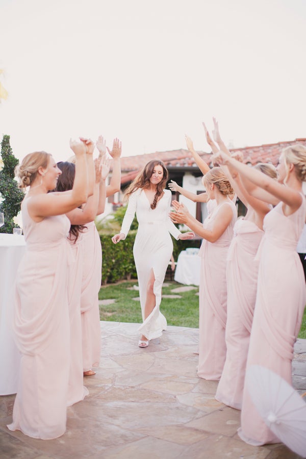 17 Super Fun Photo Ideas For Bridesmaids With A Silly Side Huffpost