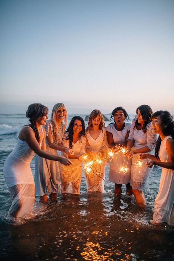 17 Super Fun Photo Ideas For Bridesmaids With A Silly Side Huffpost