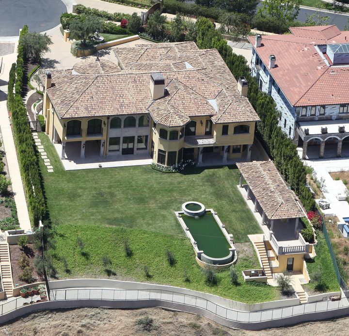 Kim And Kanye Redid Their Bel Air Mansion To Look Like Them Huffpost Life