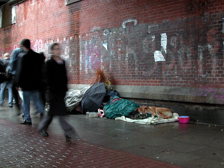 <strong>Only 9% of shelters allow people to bring their pets with them</strong>