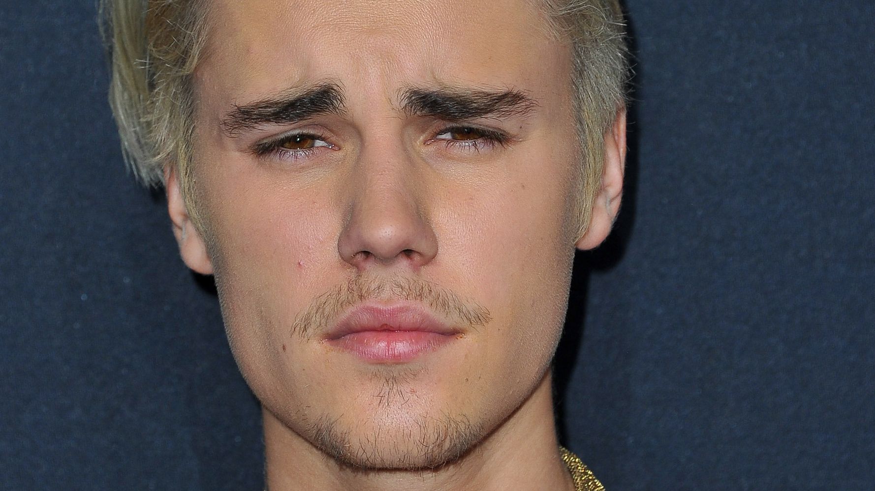 Justin Bieber Gets Dreadlocks And People Are NOT Happy