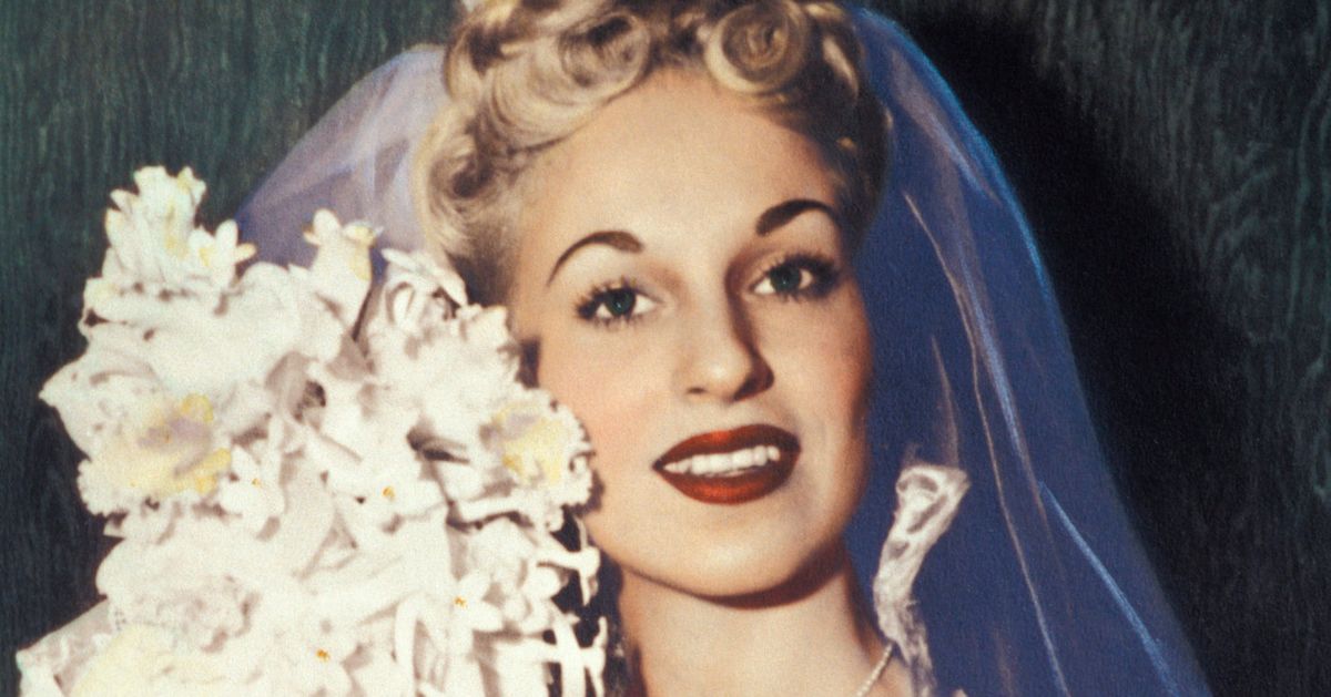 Why Do Brides Wear Veils Over Their Face Huffpost Uk Style