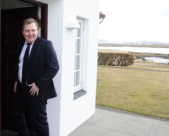 Iceland's Prime Minister Sigmundur David Gunnlaugsson arrives at Iceland president's residence