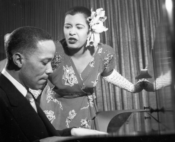 8 Style And Beauty Lessons We Learned From Billie Holiday | HuffPost