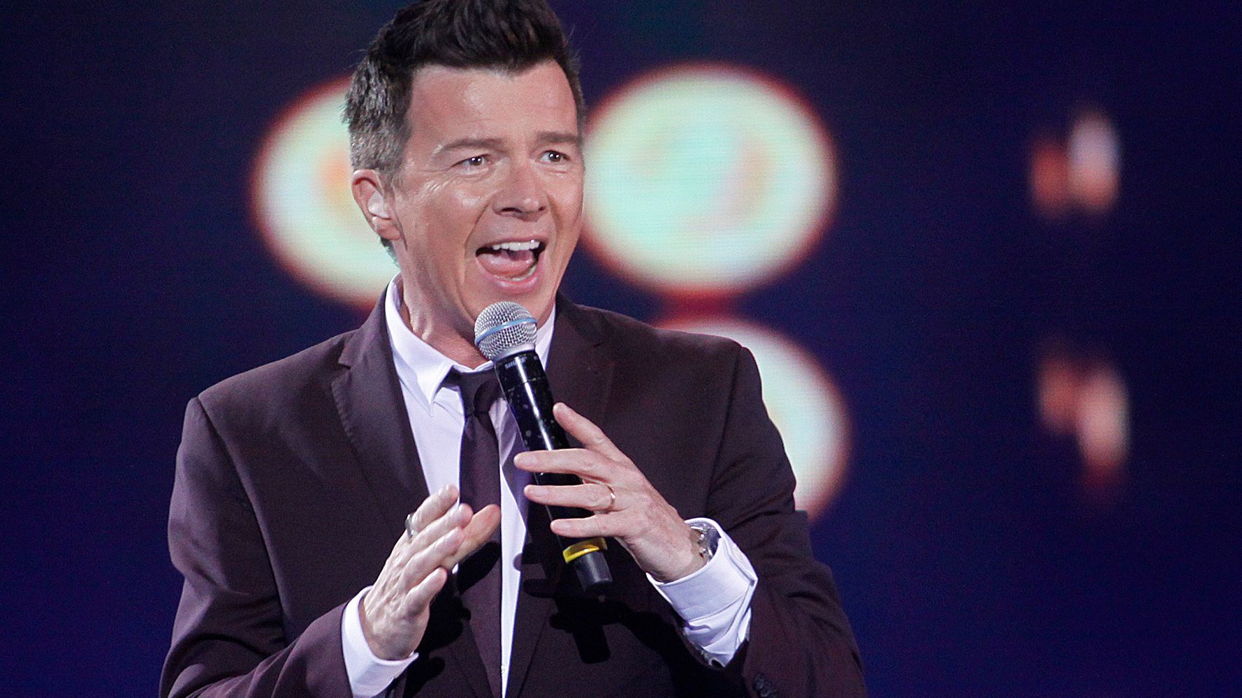 Ricky Astley,Keep Singing,Never Gonna Give You Up,rickroll,Rickrolling.