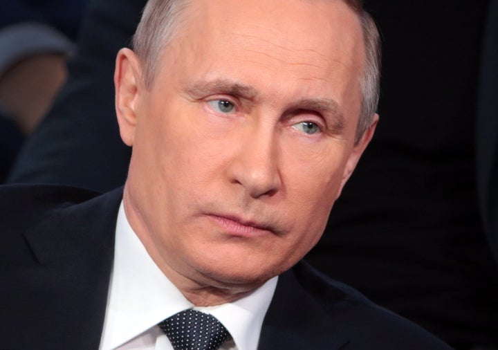 Russian President Vladimir Putin said his friend Sergei Roldugin, who was named in the Panama Papers leaks, was not corrupt a