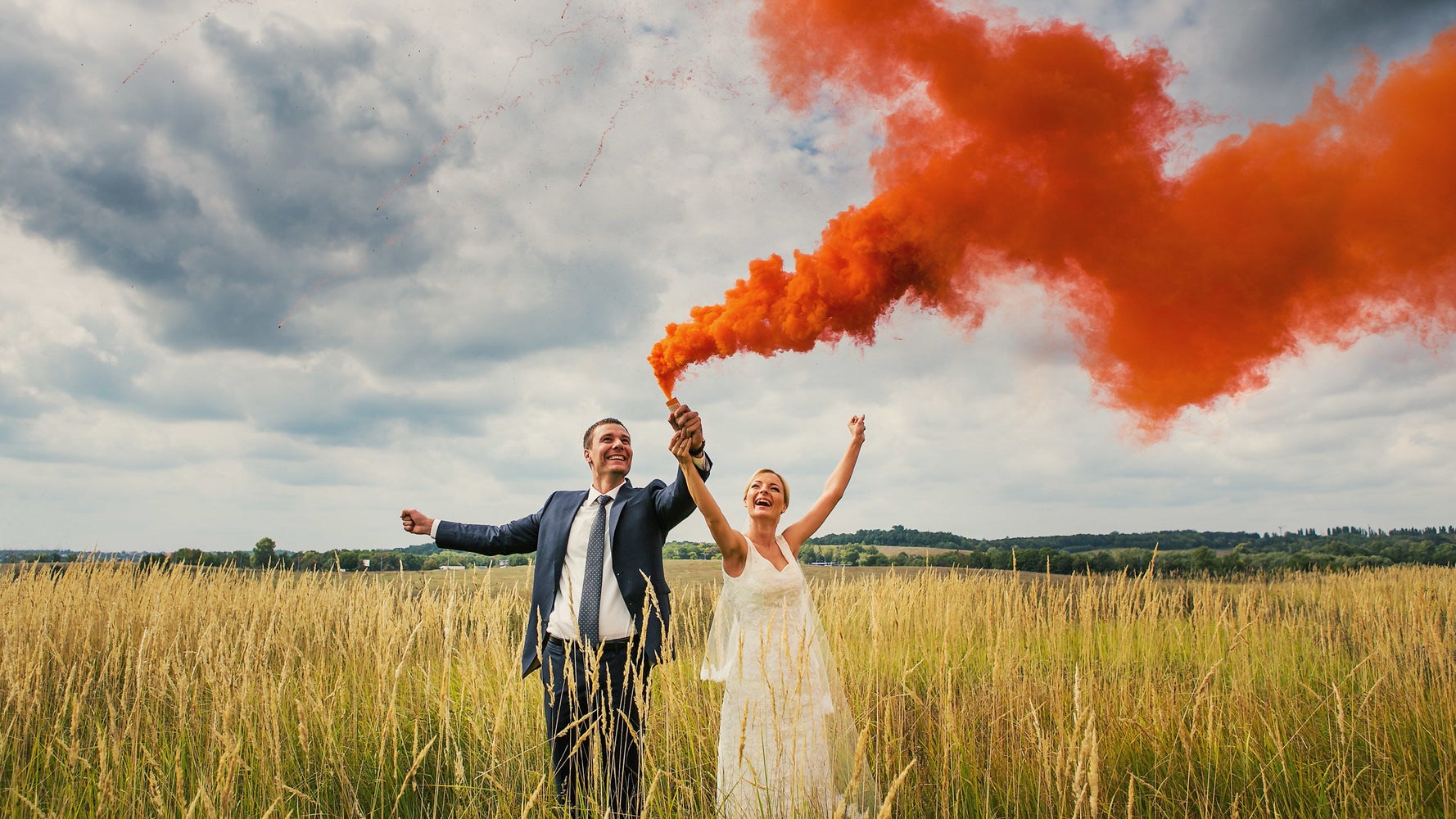 19 Reasons Smoke Bombs Are The Hottest Wedding Photo Trend HuffPost UK Weddings